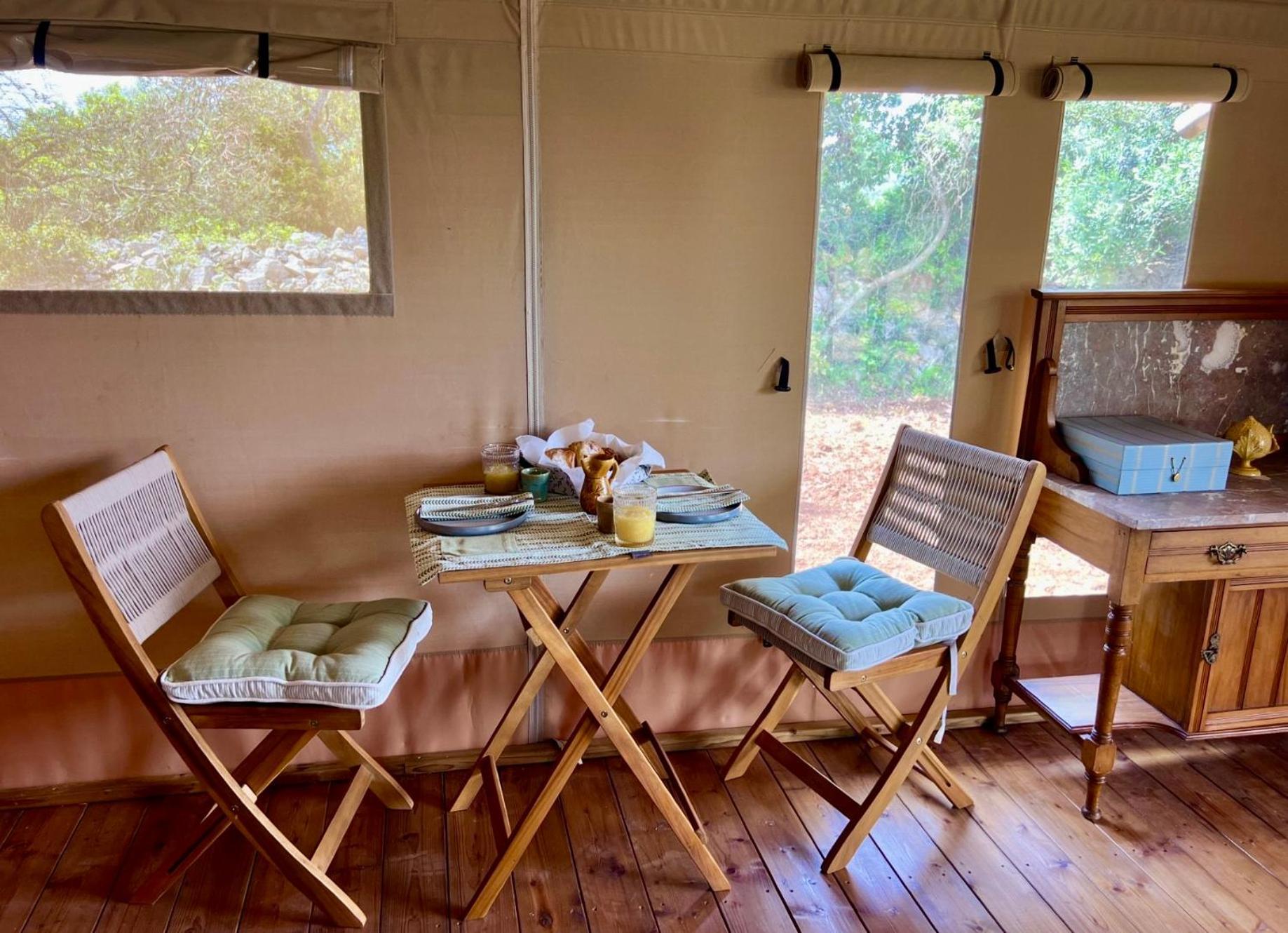 Hotel Domus Olea Glamping Ceglie Messapica Exterior foto